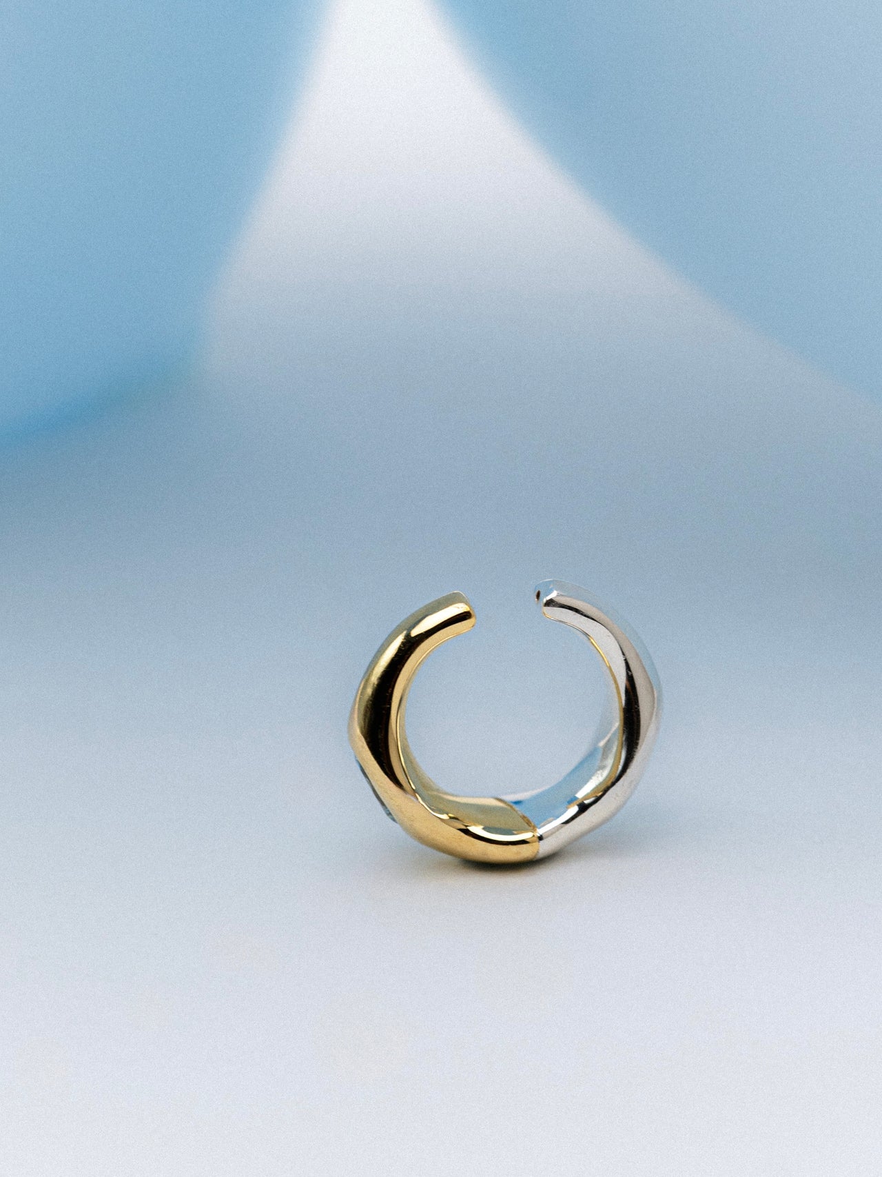 8001 Ear Cuff